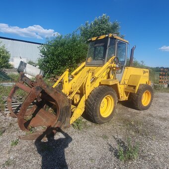 Nakladač JCB 415 - 4