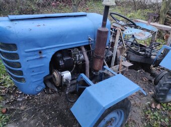 Predam traktor s prevodom 4x4 - 4