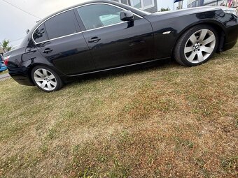 BMW 530d E60 Manuál - 4