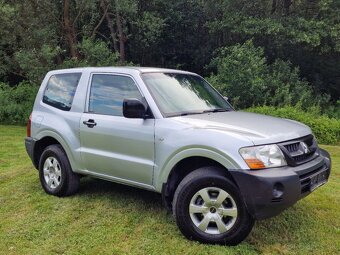 Mitsubishi Pajero 2.5 DI-D 4X4 UZÁVIERKA VEĽMI ZACHOVALÉ - 4