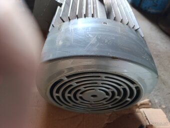 Predám elektromotor - 4