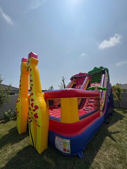 SKÁKACIE HRADY OD DOLULANDU - 4