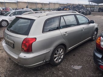 Toyota Avensis combi Rozpredám - 4