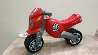 Motorka červená - odrážadlo - 4