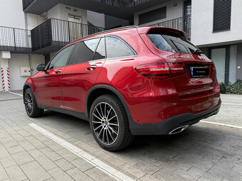 Predám Mercedes GLC 250 4 Matic Amg line - 4