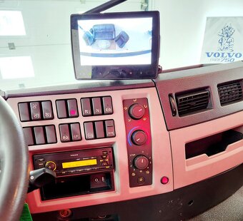 VOLVO FE320 chladiarenské-mraziarenské ADR - 4