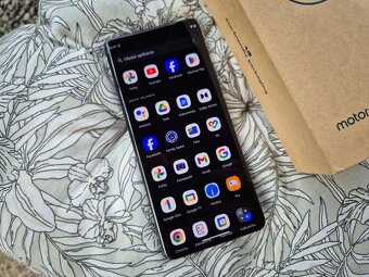 Predám Motorolu Edge 30 Fusion 5G 128GB - 4