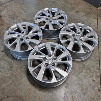 Hyundai disky 5x114.3 R17 7J ET51 - 4
