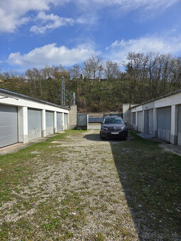 ZNÍŽENÁ CENA - garáž v uzatvorenom dvore - 18m2 - Púchov - 4