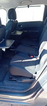 Peugeot 5008, 2010, 1,6HDi Automat - 4