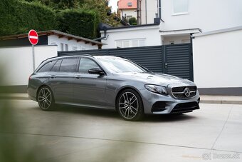 Mercedes-Benz E53 AMG 4MATIC+ kombi, perfektný stav - 4
