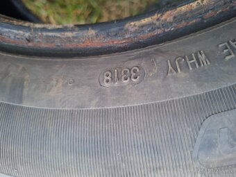 Predám zimné Pneu 195/65/R15 - 4