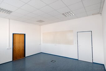 Na prenájom 4 kancelárske priestory v súkromnom areáli - 4