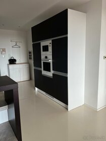 Predám trojizbový byt v PLATO Levice - 4