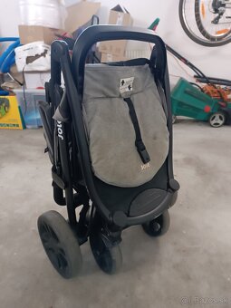 Predám rozkladateľný kočík Joie + doplnky - 4