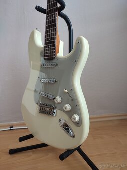 Predám kópiu Fender stratocaster - 4