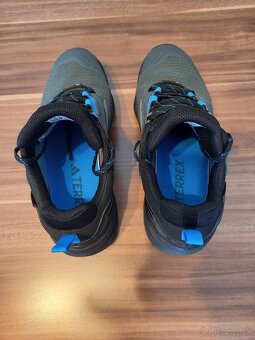 Adidas - 4