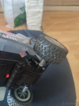 Predám drifty autíčko na dialkove - 4