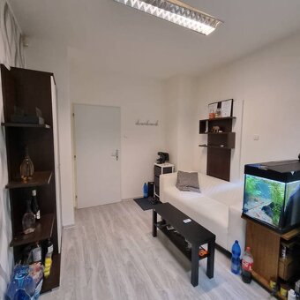 Kancelária v centre mesta na prízemí v pasáži - 4