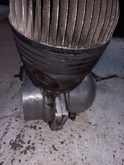 Jawa 250 559 motor - 4