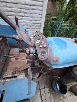 Zetor 25 - 4