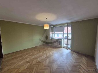Svojpomocný 3 izb.byt s garážou na Kapitánovej ul. v centre - 4