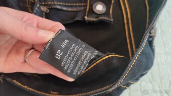 Čierne rifle 28 - 4