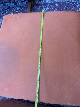 Oranzove taburetky - 4