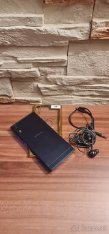 Sony xperia XZ(F8331) 32GB black - 4