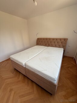 ČALÚNENÁ MANŽELSKÁ POSTEĽ - 4