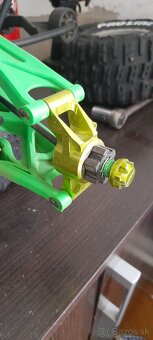 Traxxas - 4