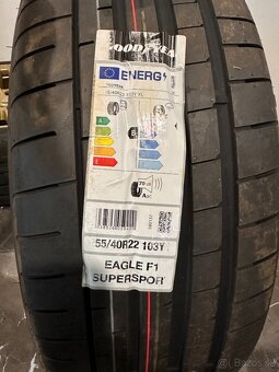original Porsche Macan 4 Electric r22 95C044600L - 4