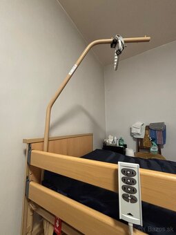 Nemocničná polohovateľná postel - 4