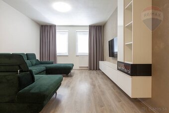 Na predaj 3-izbový byt s predzáhrodkou a dvomi parkovacím mi - 4