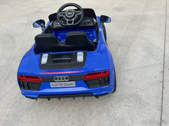Audi R8 spyder - nabijanie cca 8-10hod - použitie cca 1-2hod - 4