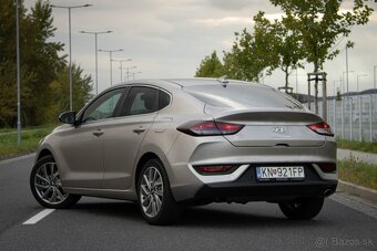 Hyundai i30 Fastback 1.4 T-GDi / SVK / 1.M / - 4