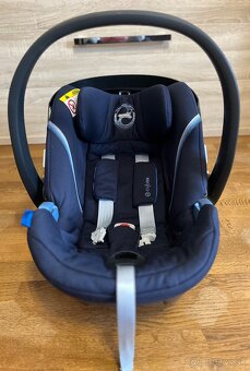 Cybex Aton 5 s bázou - 4