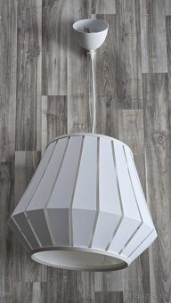 Darujem lampu a tienidlá IKEA - 4