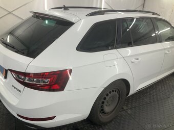 Škoda Superb Combi 2.0 TDI 190k Sportline Manuál 6st - 4