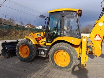 JCB 4CX s TP a ŠPZ - 4