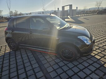 Suzuki Swift - 4