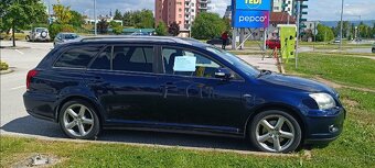 Toyota Avensis - 4