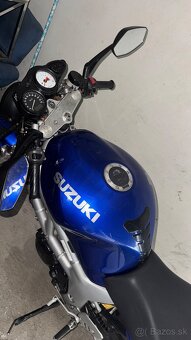Suzuki SV650 - 4
