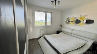 PREDAJ ATRAKTÍVNEHO 3-IZB. BYTU S LOGGIOU V PROSTREDÍ PLNOM - 4