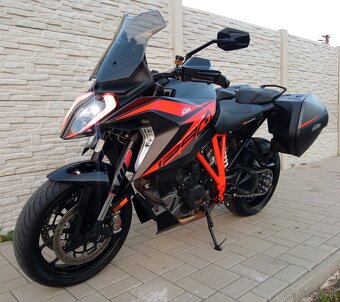 KTM 1290 SUPER DUKE GT - 4