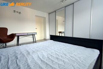 Prenájom 2 izbový byt Centrum, Štúrovo námestie - 4