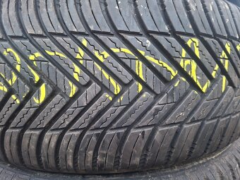 225/55R17 Hankook ceľoročne dot 22 7mm - 4
