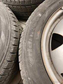 Zimná sada kolies 215/60/17 + VW krytky - 4