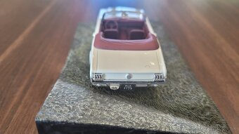 Ford mustang 007 goldfinger - 4