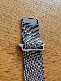 Apple Watch Milaneese Loop 44mm Strieborný - 4